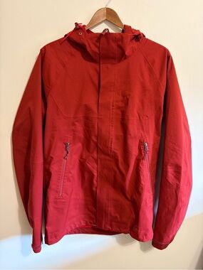 REI - men’s size small Co-op Rhyolite Rain Jacket.